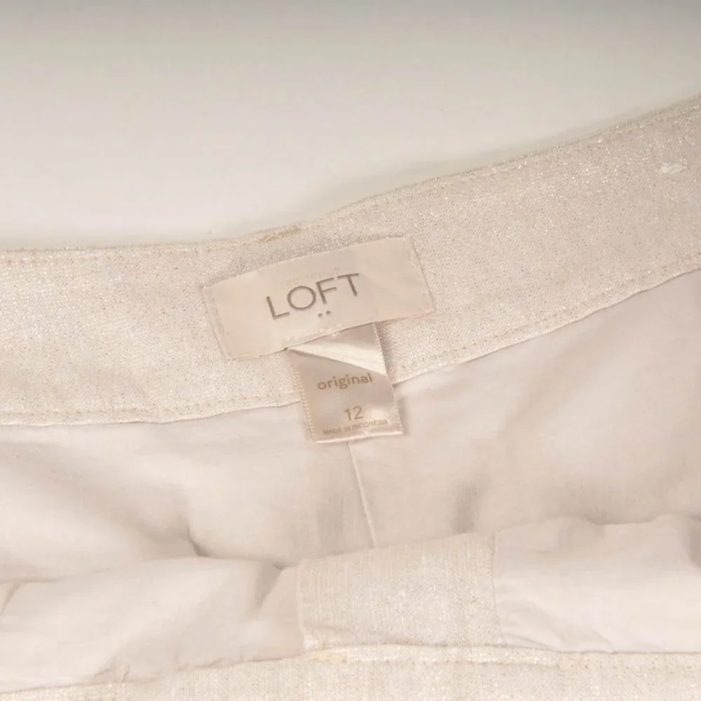 Ann Taylor LOFT Cream Metallic Linen Blend Pockets Lined Shorts, Size 12 {EX+} - Picture 4 of 4